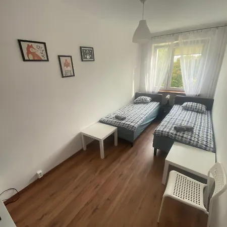 Hostel Bora-komorowskiego *