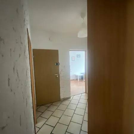 Bora-komorowskiego Hostel Warszawa