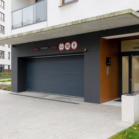 Metro Bielany With Parking By Renters Apartment Warsaw