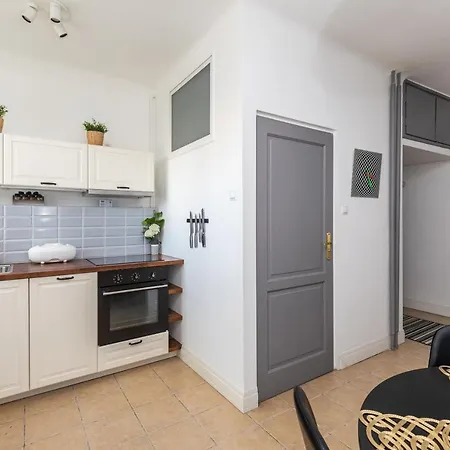Superapart Lewartowskiego 10 * Warszawa