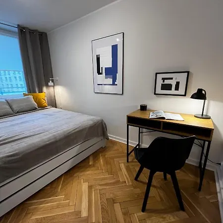 Ohmyhome - Platynowa Apartament