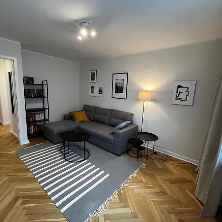 Ohmyhome - Platynowa Apartament Warszawa