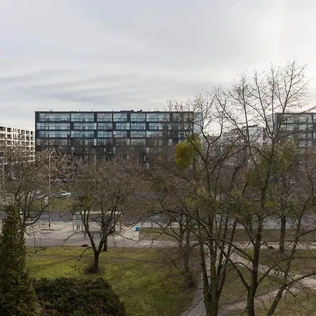 Ochota Spacious With Parking By Renters *