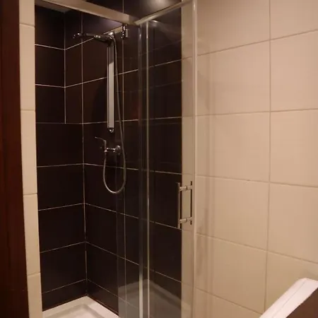 Samand Apartment *