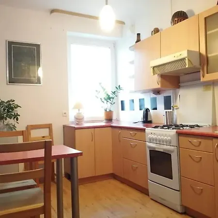 Klimatyczne Mieszkanie W Doskonalej Lokalizacji Apartment
