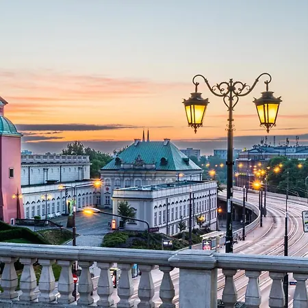Apartament Mariensztat 8 *