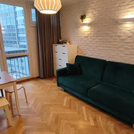 Centrum - Metro Rondo Onz Apartament