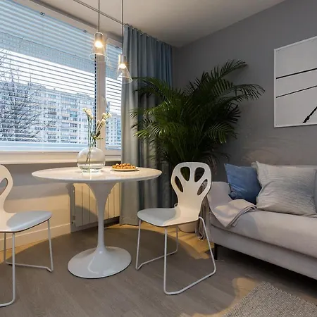 Bielany 3 Min From Metro With 5-meals Per Day Diet Catering, Air Conditioning And Free Parking * Warszawa