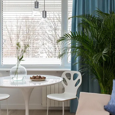 Bielany 3 Min From Metro With 5-meals Per Day Diet Catering, Air Conditioning And Free Parking Apartament Warszawa