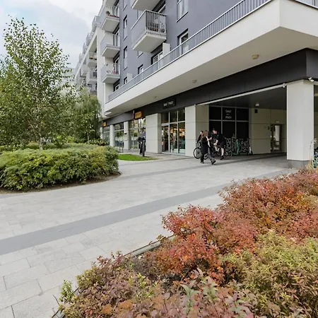 아파트 Wola With Balcony Sokolowska By Renters