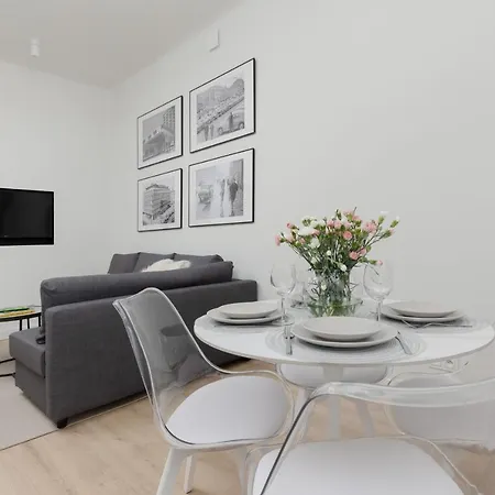 Spacious With Panoramic View Of By Renters شقة *