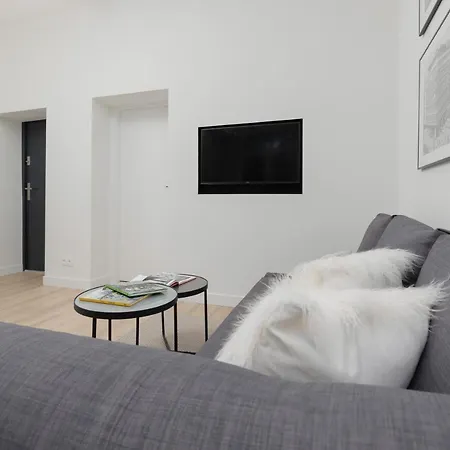 Spacious With Panoramic View Of By Renters شقة وارسو