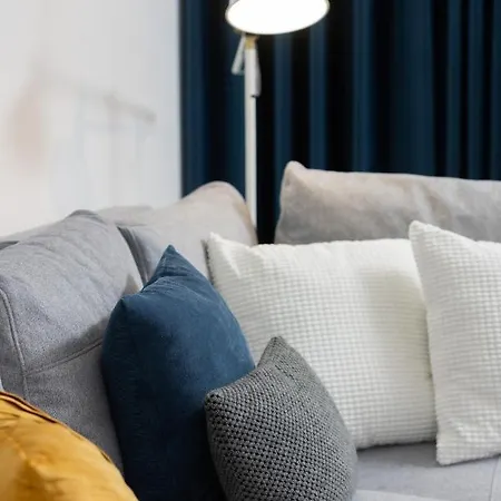 Apartment Beautiful & Spacious By Renters Warschau