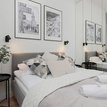 Spacious With Panoramic View Of By Renters شقة