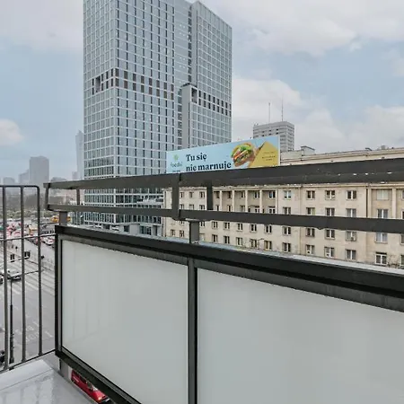 Spacious With Panoramic View Of By Renters شقة *