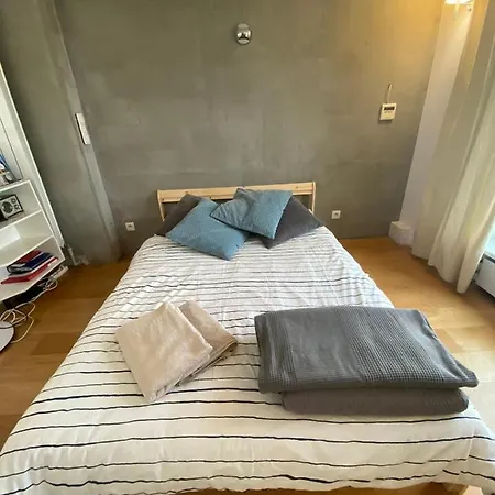 Bezagenta Wilcza8 Minimalist Location Apartament