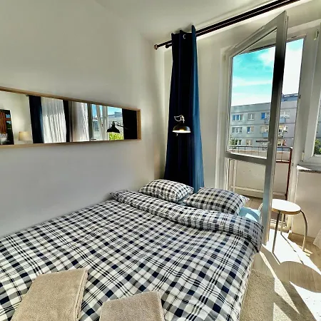 Neon 2 - Fast Wifi 70'tv Netflix Hbo Max Appletv+ * Warszawa