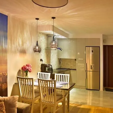 Apartment Center-comfortable And Stylish Apartment- P2