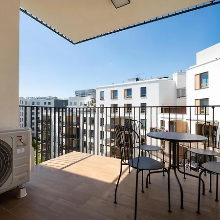 Wola Skwer Happy Apartament