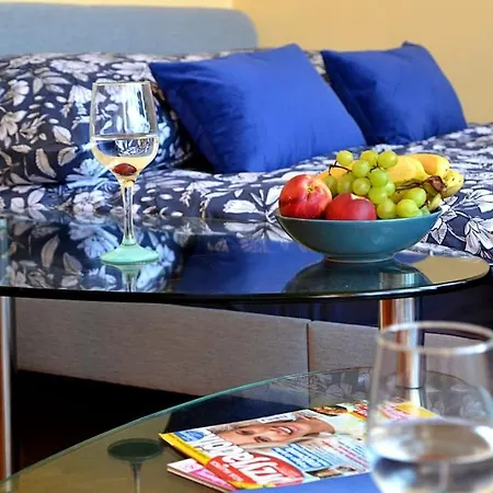 Likeapartment, Centrum