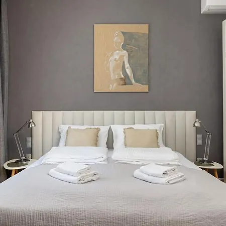 Apartment Chmielna Center With Bath Warsaw