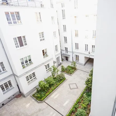 Regem Center * Warsaw