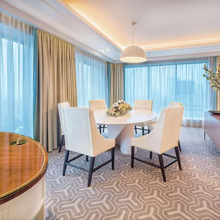 Hilton Ξενοδοχείο 4*