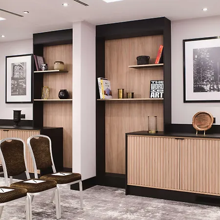Radisson Collection Hotel, Отель 5*
