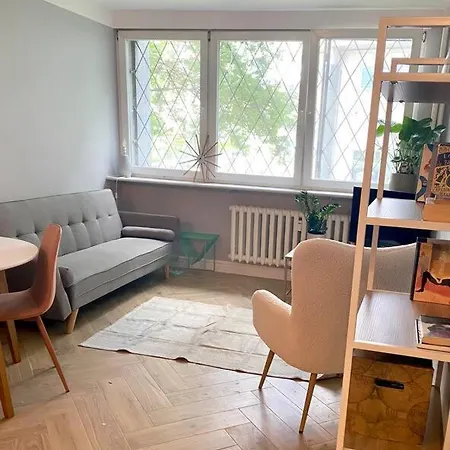 Appartement Close To Metro, 8 Minutes To Centrum And Near Airport *