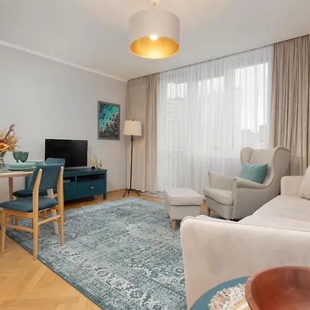 Cozy Two-bedroom Mokotow By Renters Lägenhet