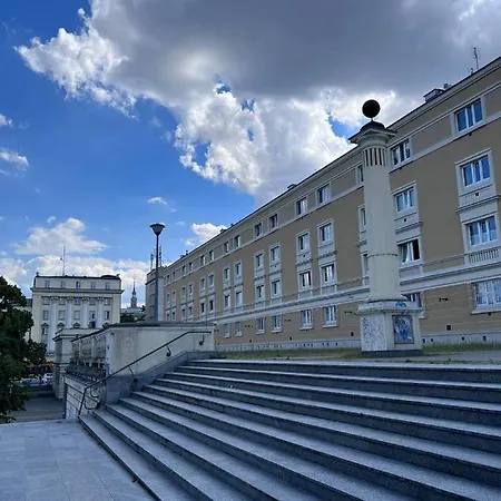 Apartament Solidarnosci, Metro, Wi-fi, Tv, Youtube - By Hik