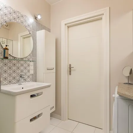 Cosy Nowy Swiat Srodmiescie By Renters * Warszawa