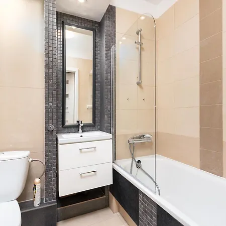 Dyminska 6 By Homeprime Warsaw