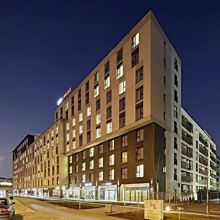 In Very Close To The Center, Free Underground Parking, Wifi, Air Conditioning, Balcony Appartement