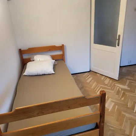 Rooms4rest Cisowa - Private For Tourists - Atr Consulting Sp, Z O,o, Varsavia