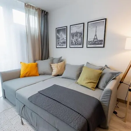 Appartamento Comfy Place In The Heart Of Warsaw. Biz&travel.