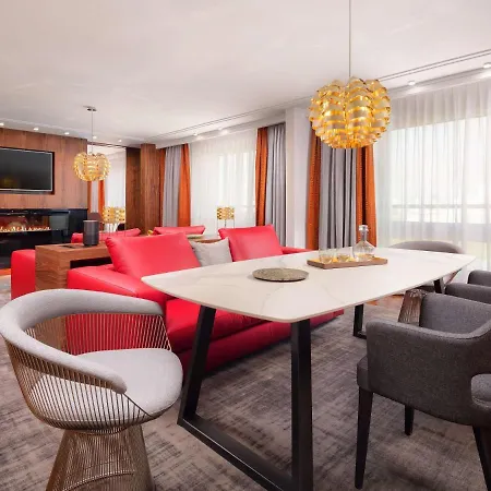 Sofitel Victoria Hotel 5*