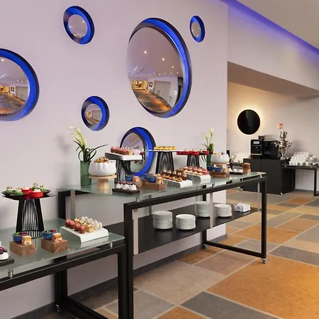 Sofitel Victoria Hotel 5*