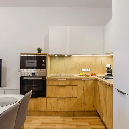 Apartment 19 Dzielnica Kolejowa P&o Serviced