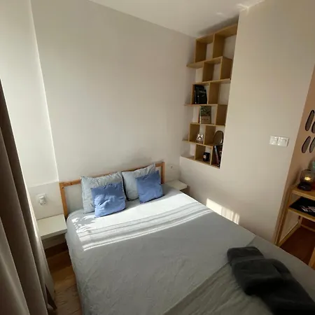 Διαμέρισμα W Centrum Warszawy Ulica Chmielna - 500m Od Dworca Centralnego - By Good Sleeping Βαρσοβία