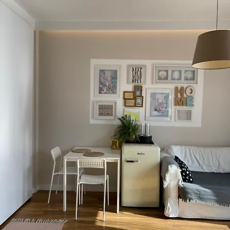 W Centrum Warszawy Ulica Chmielna - 500m Od Dworca Centralnego - By Good Sleeping Διαμέρισμα Βαρσοβία