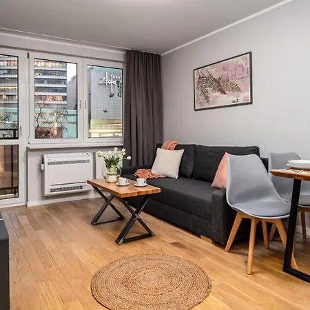Zlota City Centre, Sun & Snow Apartamento Varsovia