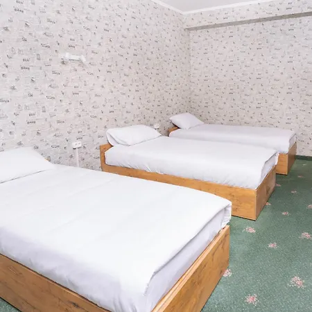 Hotell Victory 4*