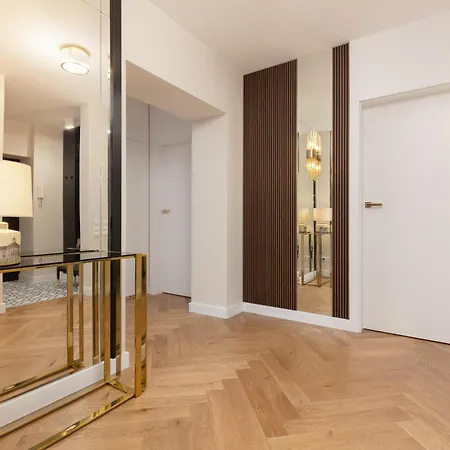 Lux Blue Moon Center Foksal By Renters Prestige Apartmán *