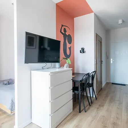Superapart Jagiellonska 75, Parking Apartment *