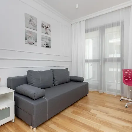 Апартаменты Metro Plocka Exquisite By Renters