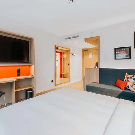 Hampton By Hilton Reduta Ξενοδοχείο