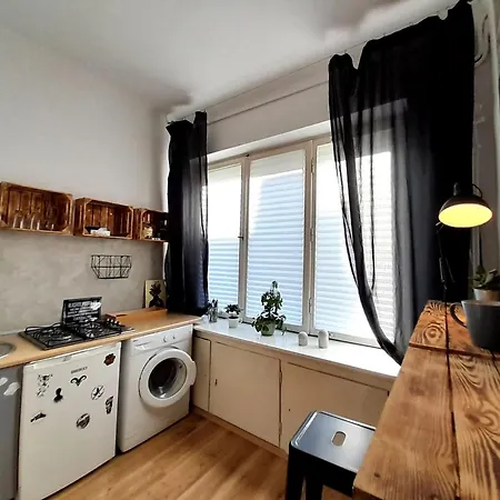 Apartament Przytulne Mieszkanie W Kamienicy Na Pradze *