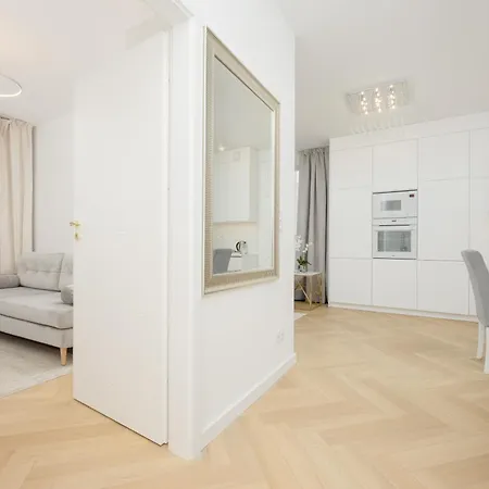 Lux Grzybowska With Parking By Renters Prestige Apartment