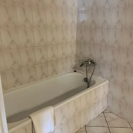 Apartmanhotel Hit Varsó